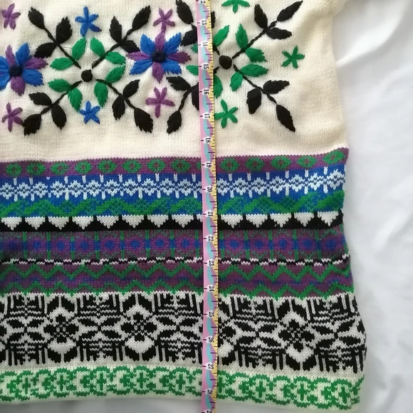 Vintage Embroidered Chunky Knit Sweater Norway Grandma Geometric Floral Medium - Picture 16 of 17